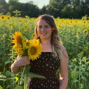 Meet your Posher, Kayla